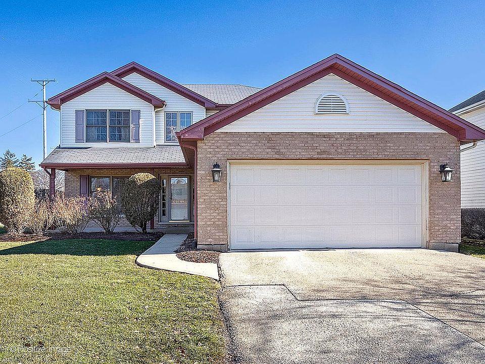1st image of 226 N Vincent Dr