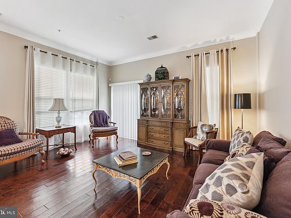 5th image of 9809 Stonewood Ct