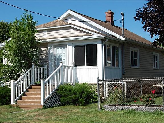 2nd image of 17 Girard Ave