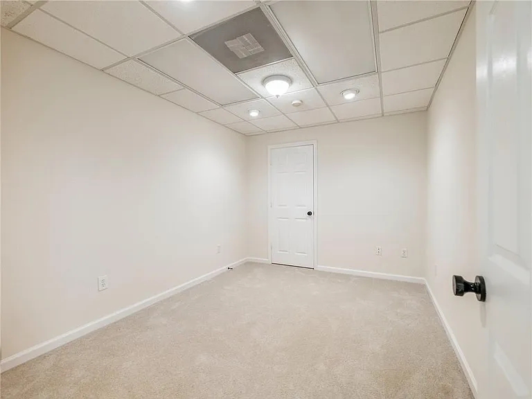 10100 Barston Ct — Photo 24