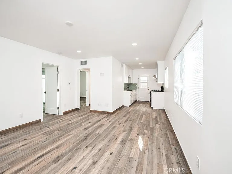 555 N Olive St #A — Photo 3
