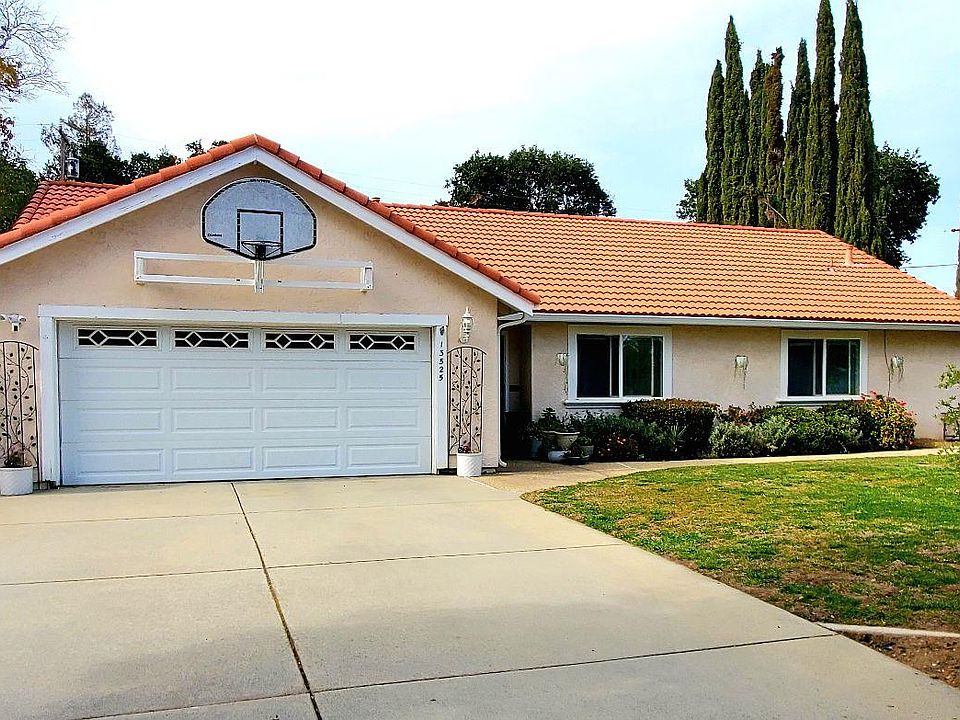 1st image of 13525 Holiday Dr