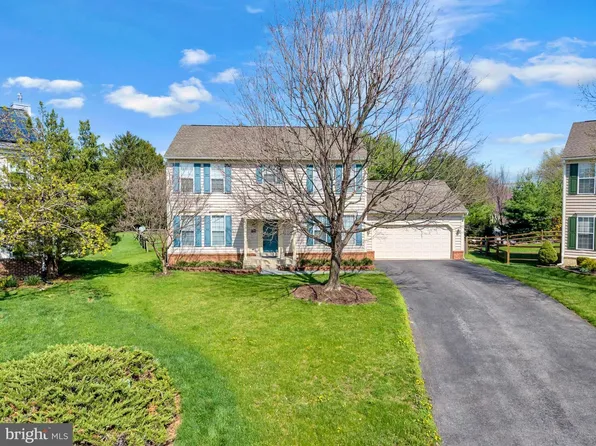 1027 Dulaney Mill Dr, Frederick, MD 21702