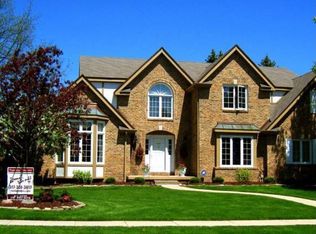 985 Pebblebrook Ln, East Lansing, MI 48823