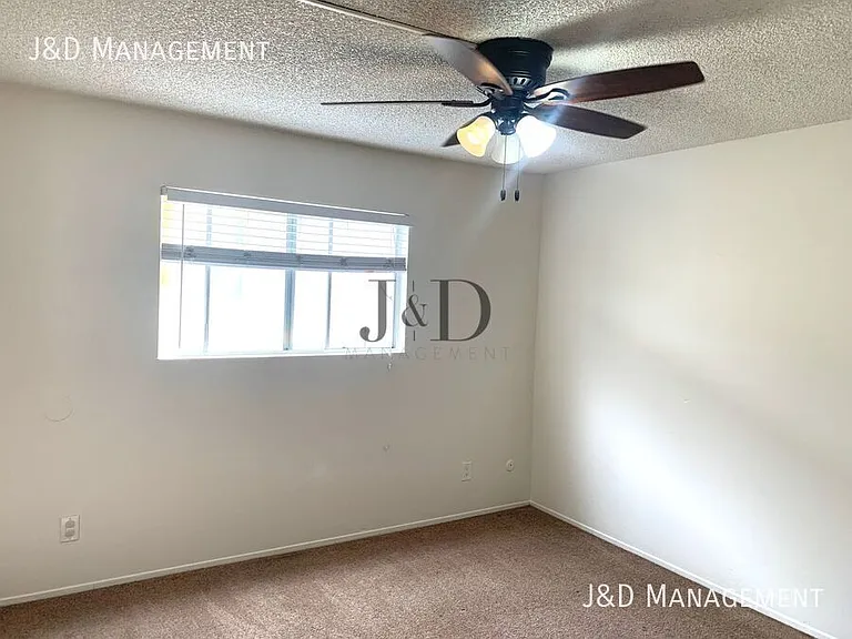 909 S Sunshine Ave S — Photo 20