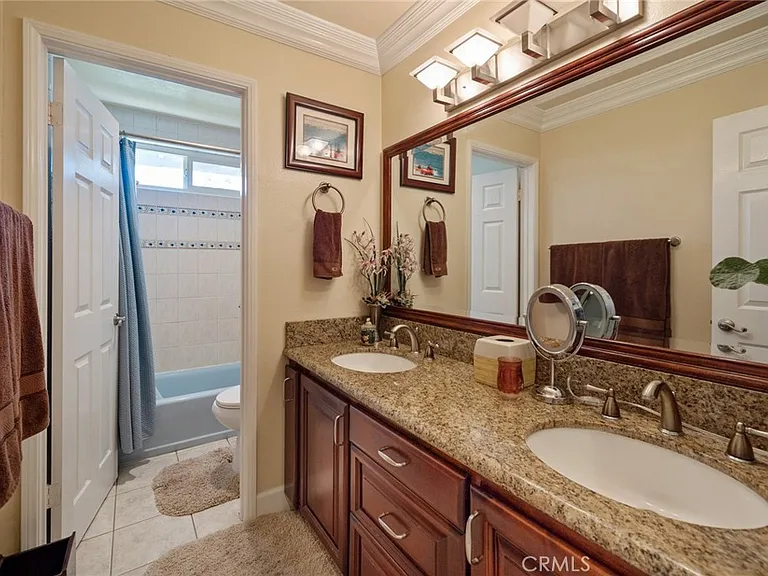 13710 Bannon Dr — Photo 25
