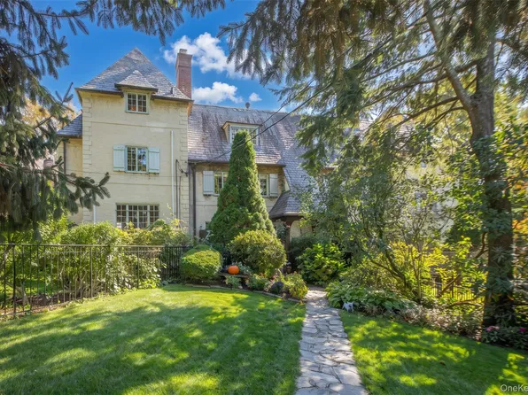 22 Normandy Terrace, Bronxville, NY 10708