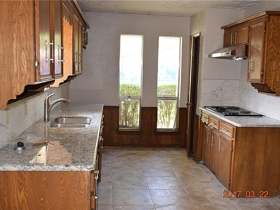 2nd image of 2724 Chadwick Dr