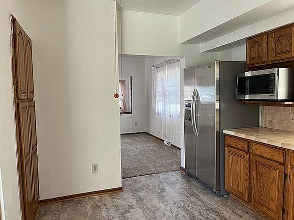 All stainless appliances 