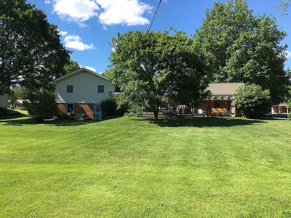 2nd image of 142 Harmony Rd