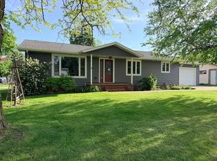 701 Sioux Ave, Lakefield, MN 56150