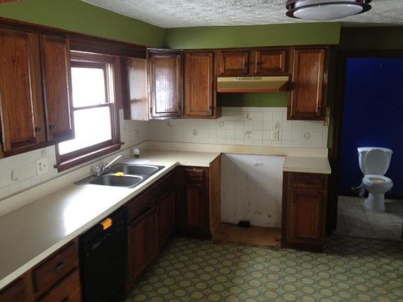 5th image of 4584 N Fairgreen Dr