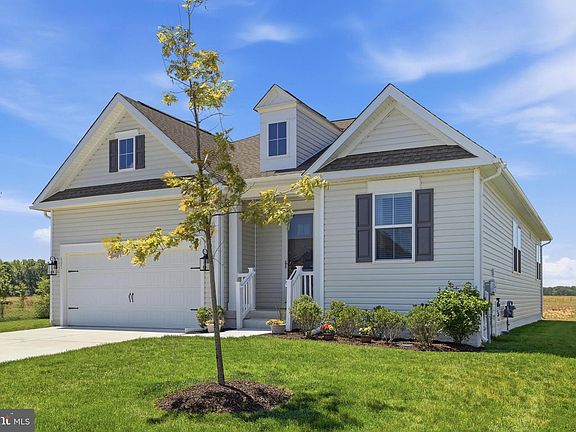 5th image of 895 Buxton Cir