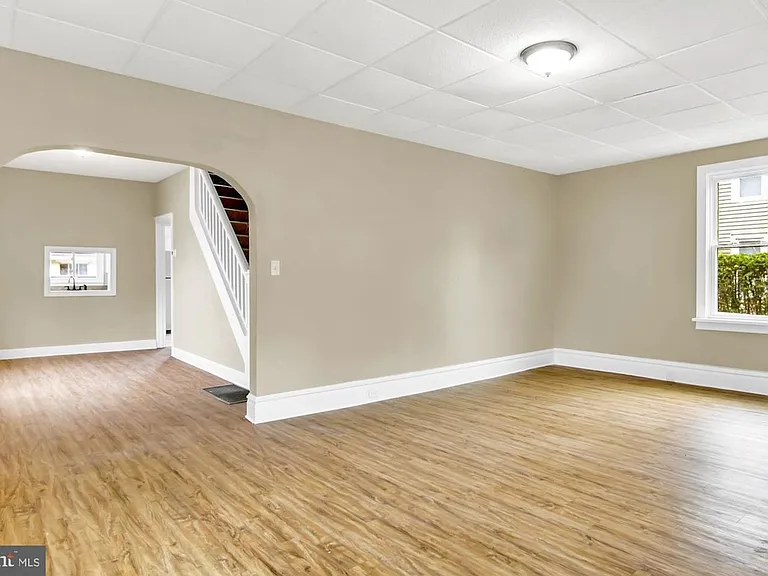 1020 Monroe St — Photo 11