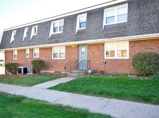 338 Dunfey Ln APT D, Windsor, CT 06095