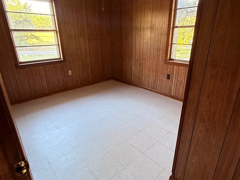 119 Loretta Dr — Photo 10