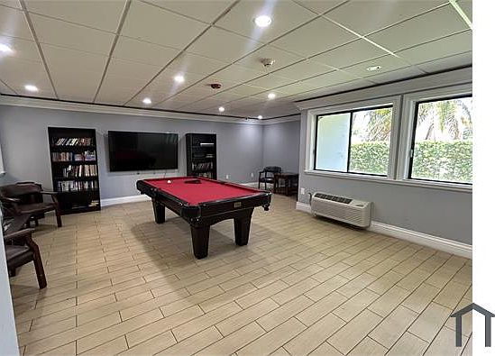 4th image of 280 Sierra Dr APT D405