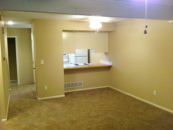 2nd image of 3112 Eaton St