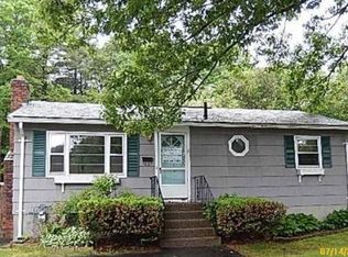 82 Brookside Rd, Rockland, MA 02370