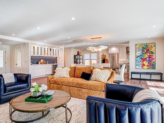 5th image of 8841 Oakmont Drive