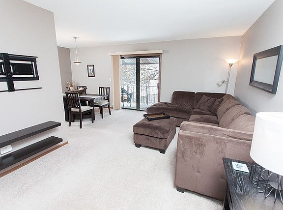 2nd image of 500 Valley Dr APT 300