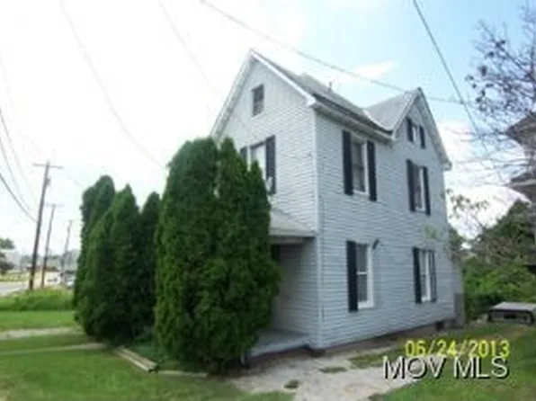 1613 Staunton Ave, Parkersburg, WV 26101