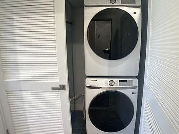 5th image of 3215 N 13th St #3