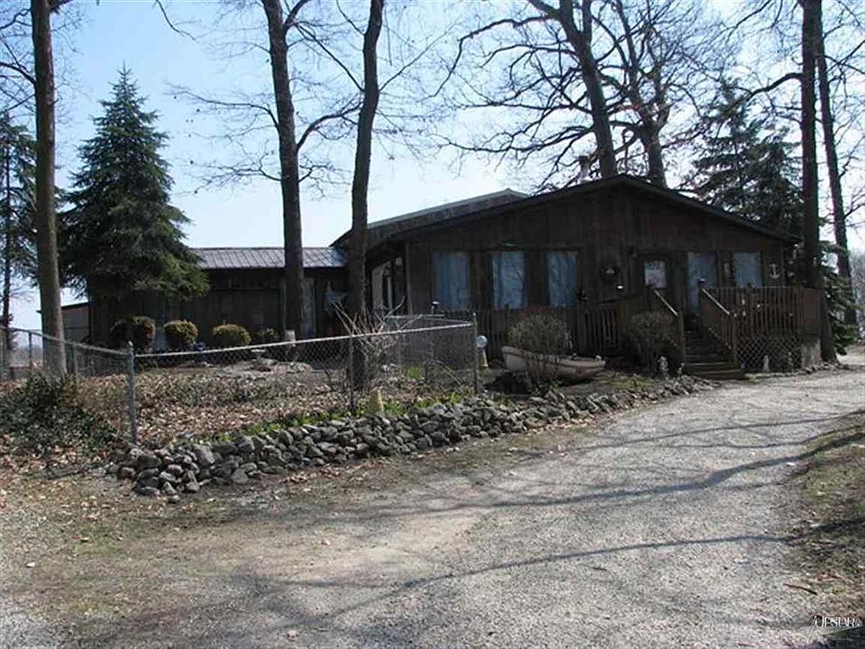 2nd image of 12066 N Morris Rd