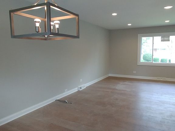 4th image of 6118 Sherman Dr