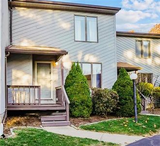8 Kristee Cir UNIT 8, West Warwick, RI, 02893