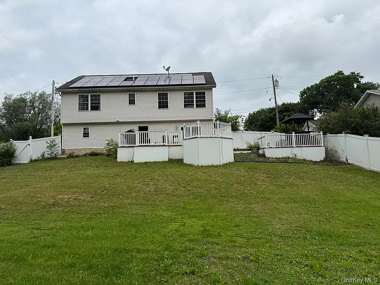 9 Ashland Ave — Photo 42