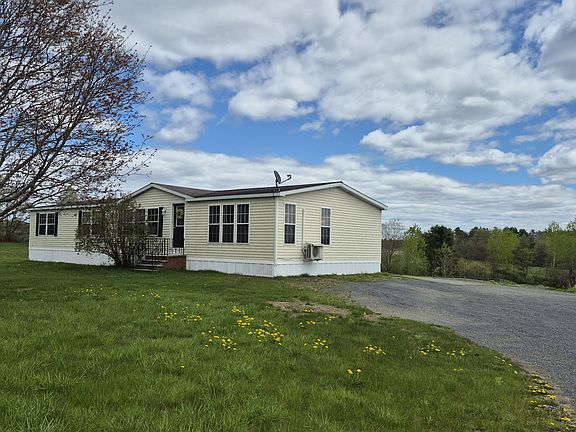 2nd image of 210 Pond Road