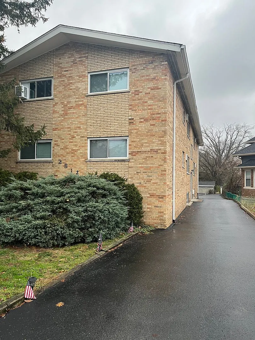 2812 Madison Road — Photo 1