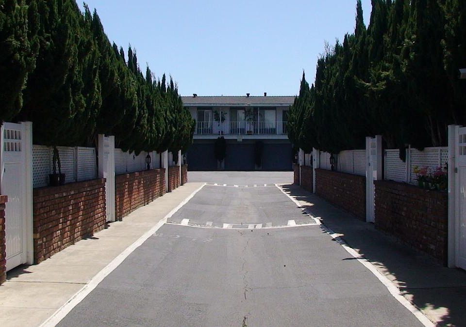 1st image of 311 Mesa Dr APT 10
