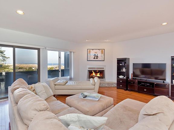 2nd image of 1566 Ocean Ave Unit 48