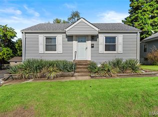 5237 Heege Rd, Saint Louis, MO 63123