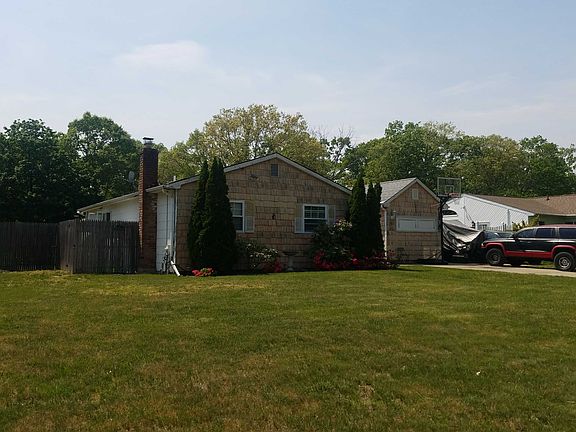 2nd image of 38 Tremont Ave
