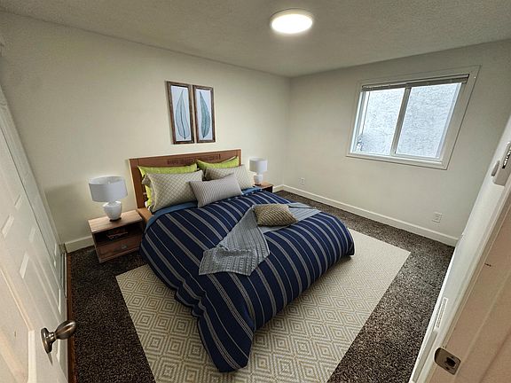 4th image of 230 E 7th Ave APT 10