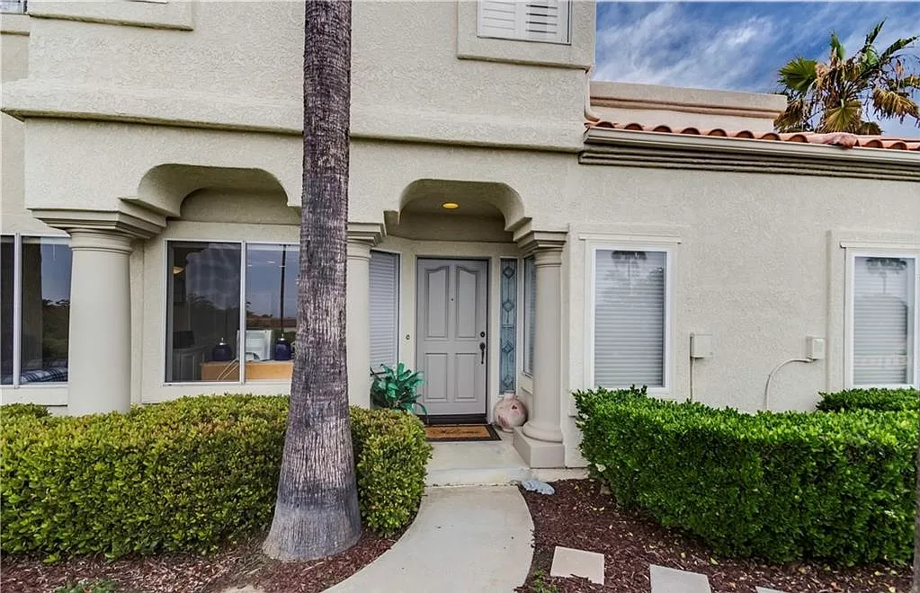 2 bed, 1145 sqft, $6,500 — Photo 2
