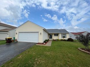 805 Rose Ln, Harvard, IL 60033