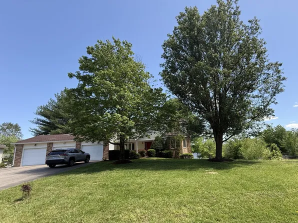 136 Bonnie Brae Rd, Carbondale, IL 62901