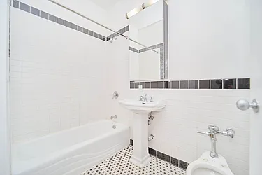 Rented by Living New York