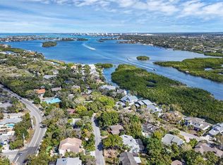 5319 Siesta Cove Dr, Sarasota, FL 34242