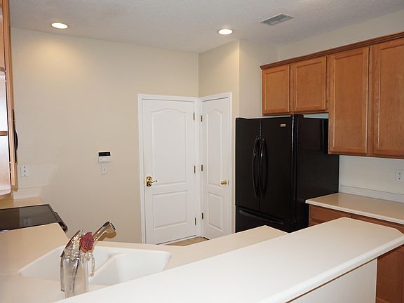 4th image of 6159 Bartram Village Dr