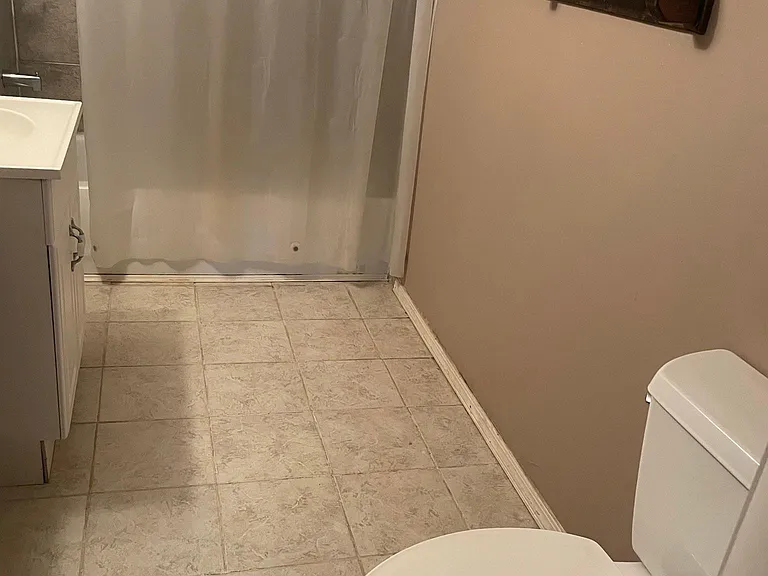 1833 Lemont Dr — Photo 10
