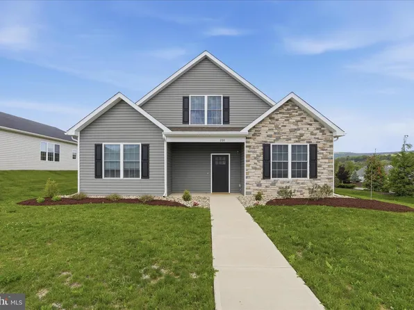201 Moonlight Dr, Frostburg, MD 21532