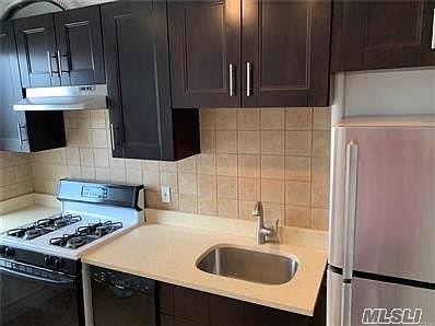 3rd image of 8279 160th St