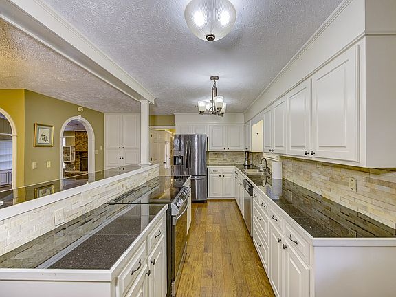 3rd image of 2530 Porters Chapel Rd