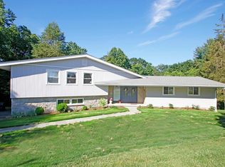 20 Hunting Ridge Rd, Brookfield, CT 06804