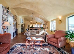 425 Valverde Commons Dr, Taos, NM 87571